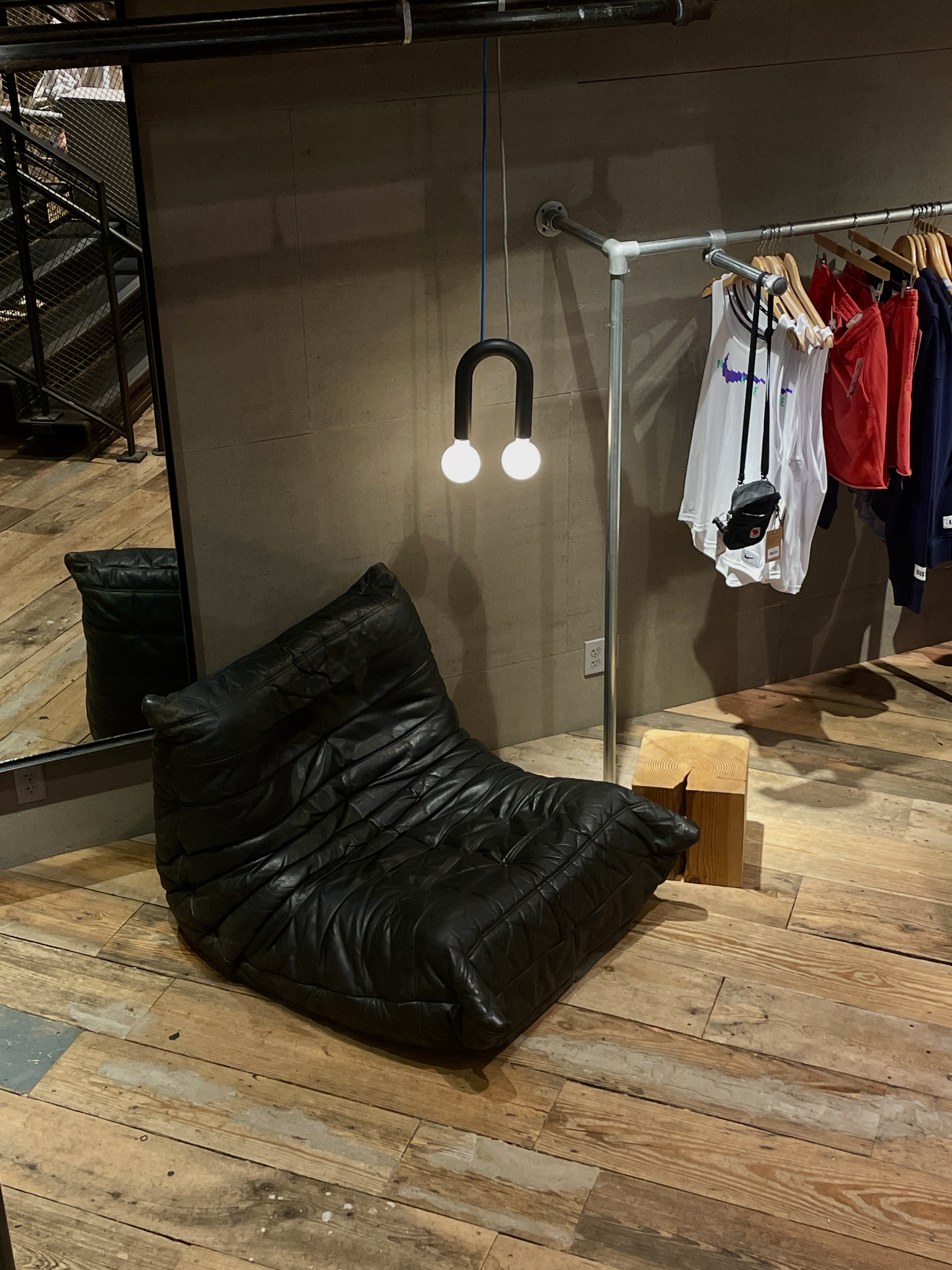 brooklyn urban outfitters